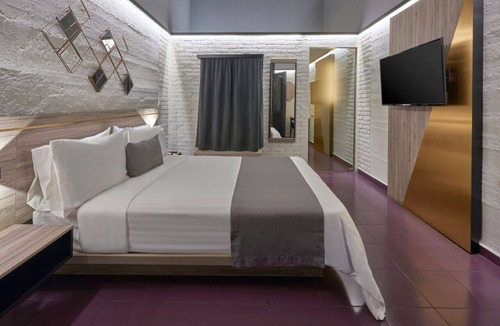 Historic Center Hotel | Boutique Queen Room in Downtown Mexico City | Historic Stay