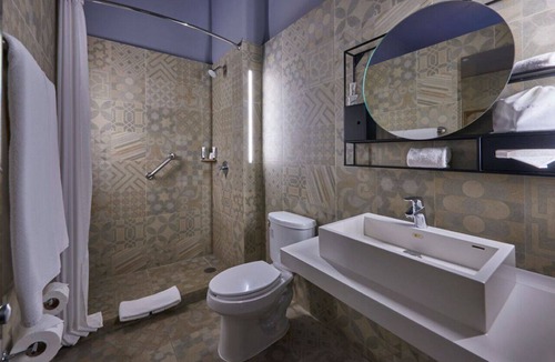 Historic Center Hotel | Boutique Queen Room in Downtown Mexico City | Historic Stay