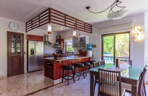Playacar Condo | Bright 2BR Oasis - Steps to Pool, Beach and 5th Ave - Tropical Garden Views