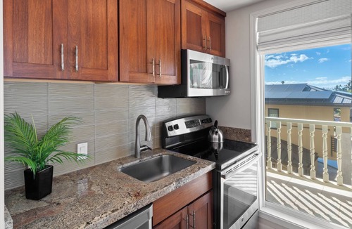 Historic Lahaina Front Street Condo | Bright Corner Oceanfront Unit with Stunning Sunsets