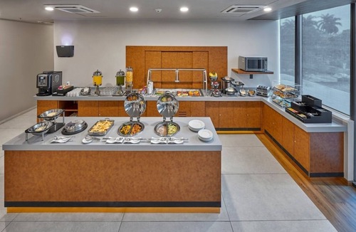 Zona Paseo Montejo Hotel | Bright Retreat with Modern Comfort and Outdoor Pool Near Mérida’s Highlights