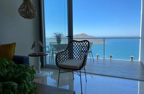Zona Dorada Apartment | Camino al Mar. Exclusivo depa con vista al mar