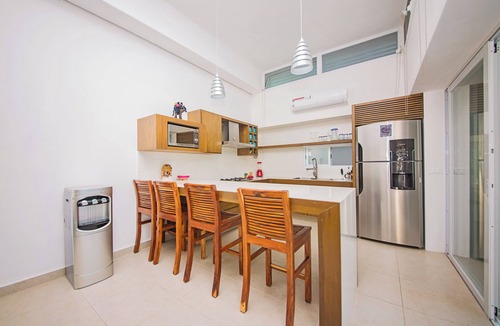 Colonia Centro House | CAMPANA - Private home - swimming pool - near the waterfront
