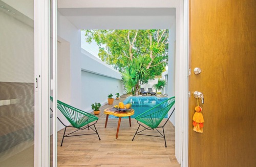 Colonia Centro House | CAMPANA - Private home - swimming pool - near the waterfront
