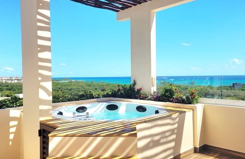 Luis Donaldo Colosio Condo | CARIBIQUE Lovely rental unit PLAYA DEL CARMEN