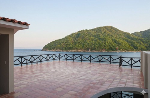 Yelapa House | Casa Azul – Oceanfront Estate w/Rooftop Deck