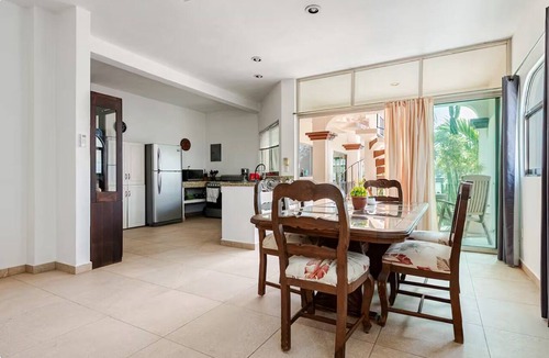 Centro Apartment | Casa Blanca: 4-unit building with rooftop lounge, minutes from 5 Avenida