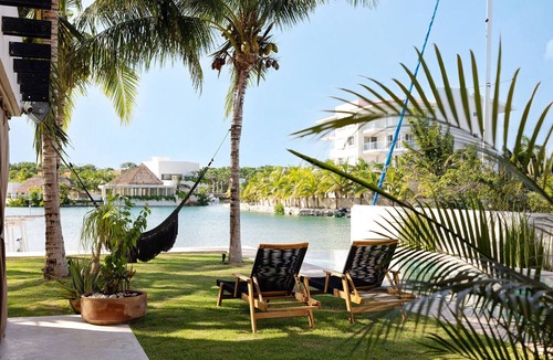 Xpu-Ha Villa | Casa Del Viento 5-bedroom villa in peaceful Puerto Aventuras with WiFi, AC