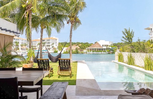 Xpu-Ha Villa | Casa Del Viento 5-bedroom villa in peaceful Puerto Aventuras with WiFi, AC