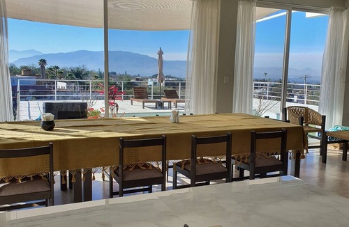 San Felipe del Agua House | Casa Nubes, beautiful view, ideal for families or groups, 6 bedrooms, pool.