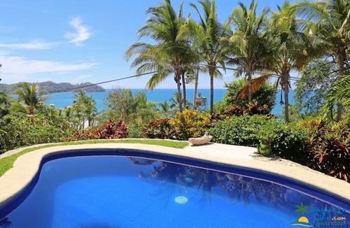 North End Villa | Casa Rana Verde: Marvelous 3-bedroom villa with AC in vibrant Sayulita