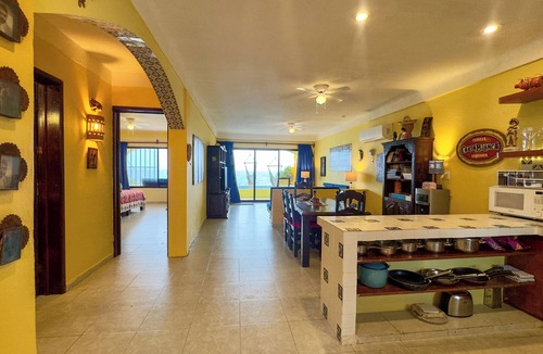 Colonia Meteorologico House | Casa Roca Caribe - 1st & 2nd Floor Suites,4 Bedrooms/3 Bath, Pool, Ocean front