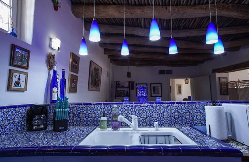 Mesilla House | Casita Azul, Mesilla Plaza Only Steps Away