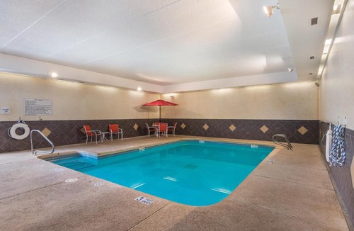 Ithaca Hotel | Cayuga Blu