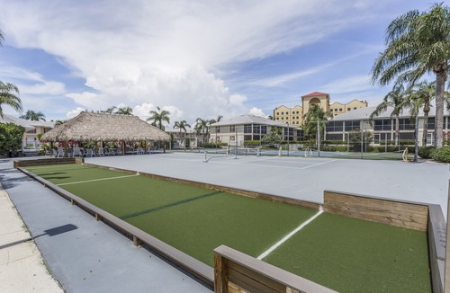 Marco Island Condo | Centrally-located condo near shopping and dining with shared pool and tennis