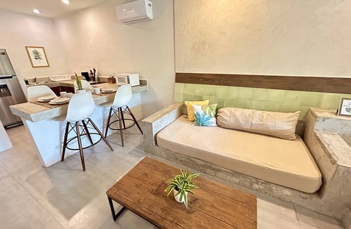 12th Street Apartment | Charming 1-bedroom apartment in Playa del Carmen with WiFi, AC and Plunge Pool