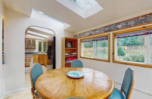 Mapleton House | Charming home on the Siuslaw River with a fire pit, WiFi, & W&D