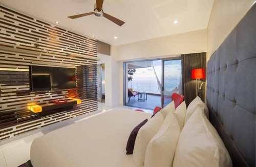 Amapas Resort | Christmas week at Garza Blanca luxury resort: 2-bdrm Beachfront suite in PV.