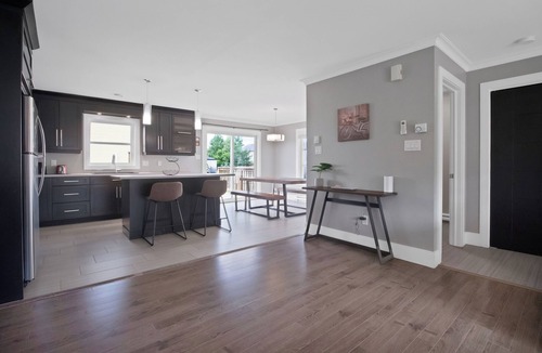Riverview House | Comfortable 3BR Getaway