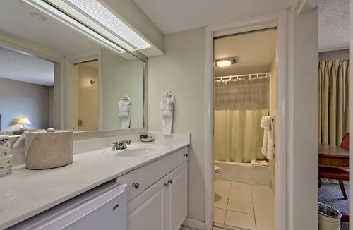Clayton Hotel | Cozy 1-Bedroom Condo with Mountain Views in Clayton, GA