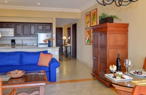 Pedregal Resort | Cozy 1-bedroom resort in enchanting Cabo San Lucas with AC