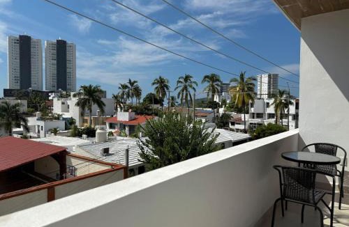 Las Gaviotas Apartment | Depa A unas calles de la Playa y Zona Dorada ByGPS