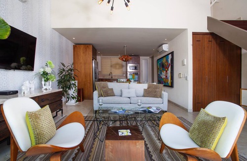 Amapas Condo | Designer Penthouse at V177 | Walk to Beach 1BD Condo for rent in Old Town, Puert