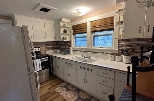 Skaneateles Apartment | Downtown Access Unit Three
