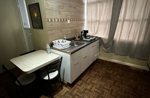 Coyoacan Apartment | El Puente cómodo estudio cocina y baño privados, metro General Anaya a 2 minutos