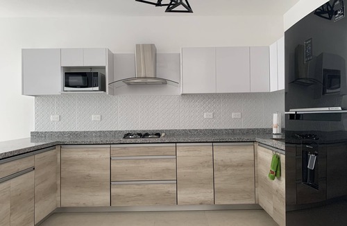 Cerritos House | enjoy with family