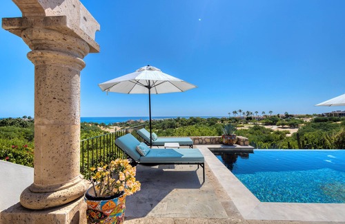 Cabo San Lucas Villa | Escape to Paradise in Cabo San Lucas!