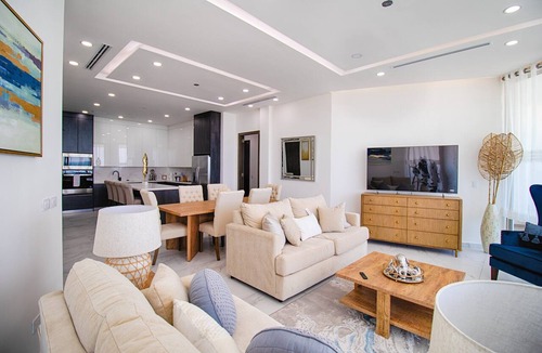 Sandy Beach Condo | Esmeralda Beach Resort 3 Bedrooms Condo C 1101