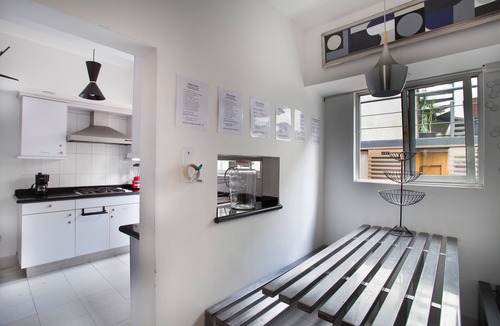 La Condesa House | Essential Room in Condesa + Rooftop & Coworking - Omega by Nomadier