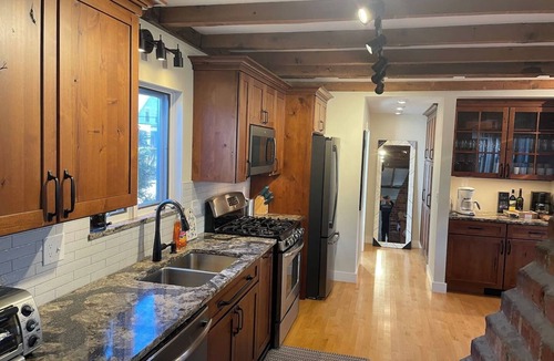Keene House | Family Friendly, large dining area, 3 living rooms
