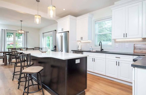 Wakefield Condo | Family-Friendly Townhouse in Wakefield with Garage