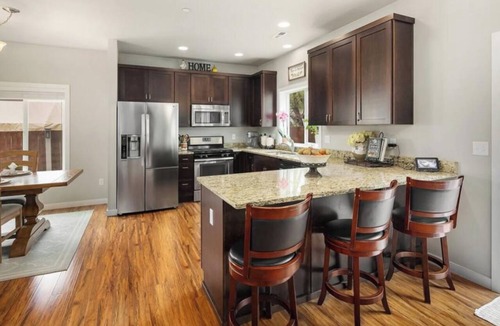 Holly House | Fantastic South Everett 4 bedroom, 2.5 bath home