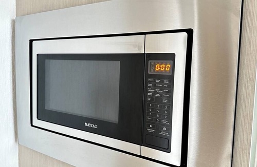 Guadalajara Apartment | Fast WiFi★Wash/Dry★ComfyBed★Free Parking★24-7Security