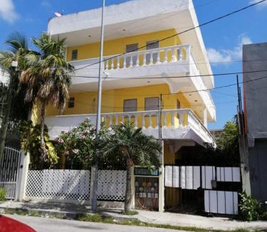 Luis Donaldo Colosio Apartment | Flamingo