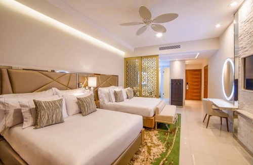 Downtown Cancun Hotel | Garza Blanca Cancun 2BR Suite Full Kitchen 1980 avg. sq. ft. Max:6 guests