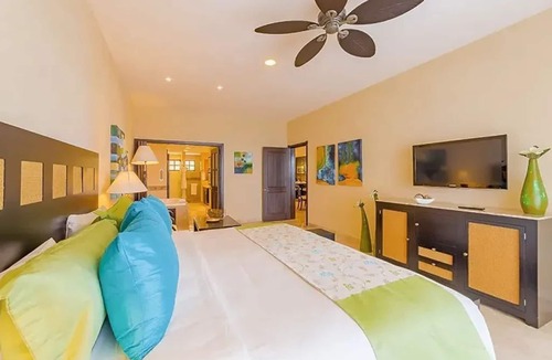 Amapas Resort | Garza Blanca spa and resort 3-bedrooms beach front in Puerto Vallarta