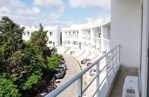 Puerto Juarez House | Geek-Chic Townhouse in Playa