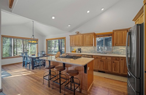Deer Park House | Golf View Condo with Access to Exclusive Golf
