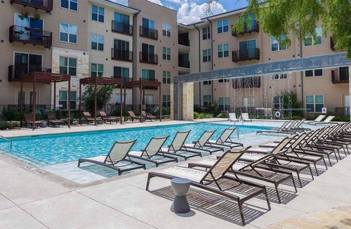 North Burnet Apartment | Griffis Domain | Premium 2BD in Austin