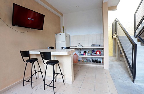 Downtown Cancun House | Habitaciones independienes con cocina común, entrada independiente.