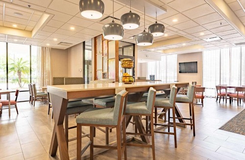 Gainesville Hotel | Hampton Inn Gainesville