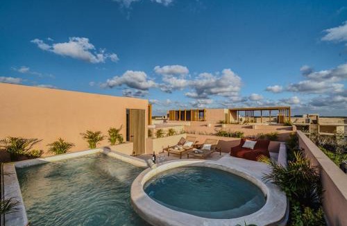 Zama Apartment | Heavenly 3BR PH w Private Pool, Gym, Yoga Class