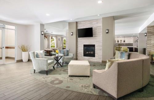 Grapevine Hotel | Homewood Suites by Hilton Dallas-DFW Airport N-Grapevine