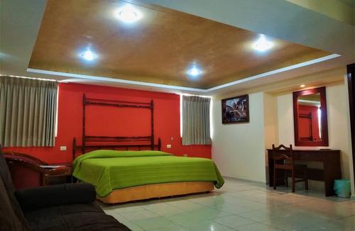 Zona Paseo Montejo Hotel | Hotel El Marques
