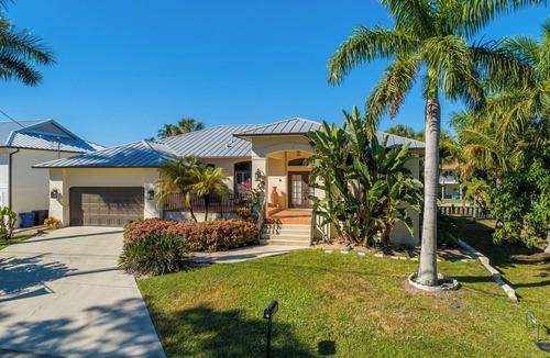 Bonita Springs House | IMPERIAL PARADISE Naples, pvt HEATED pool, Near Beaches, Golf, discounts avail