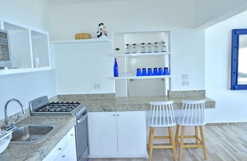 La Gloria Apartment | Isla M Ocean View 2 Bedroom Apart